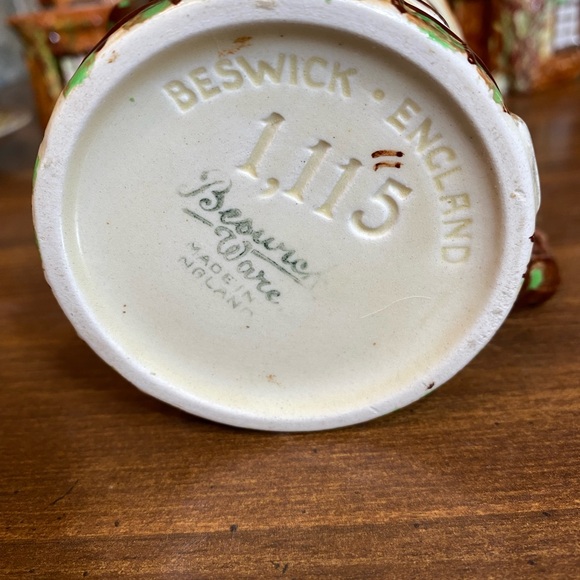 Beswick England wear cottage creamer - Picture 7 of 11